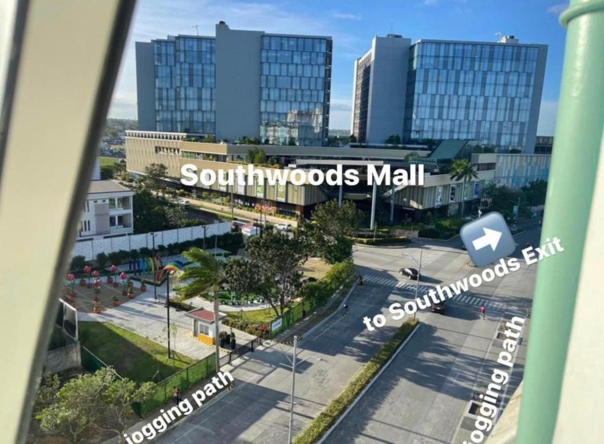 Aparthotel Neat Unit In Holland Park Southwoods Binan Exterior foto